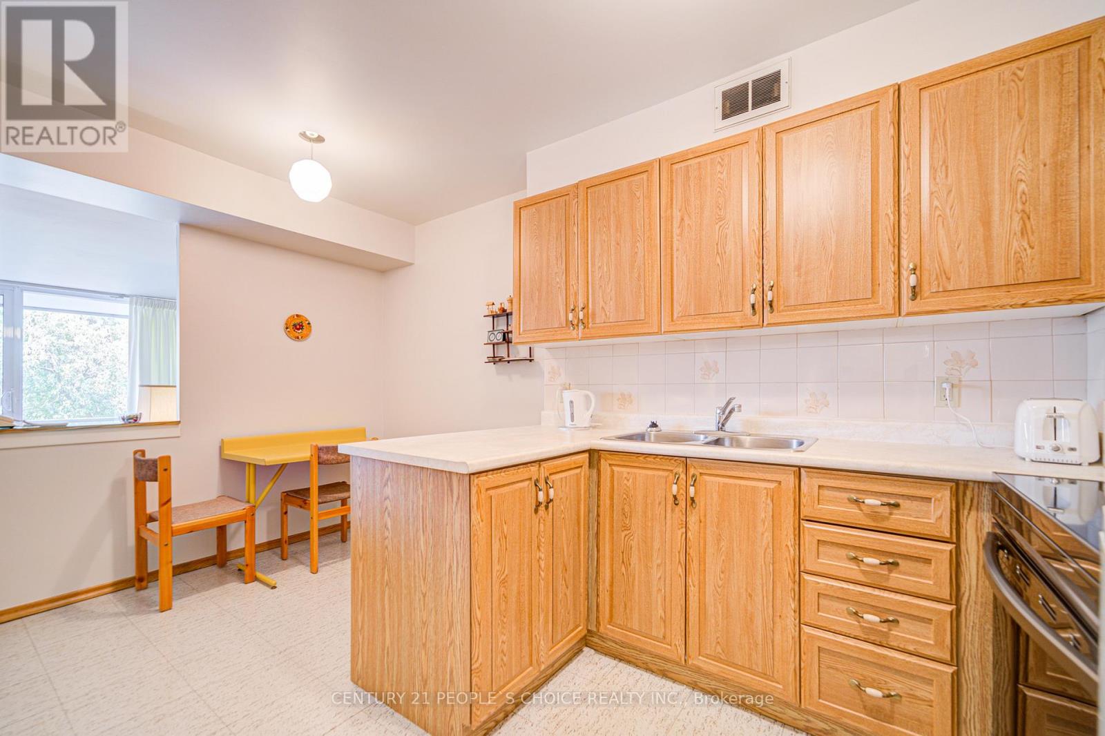 311 - 9 Four Wind Drive, Toronto, Ontario  M3J 2S8 - Photo 24 - W12536062