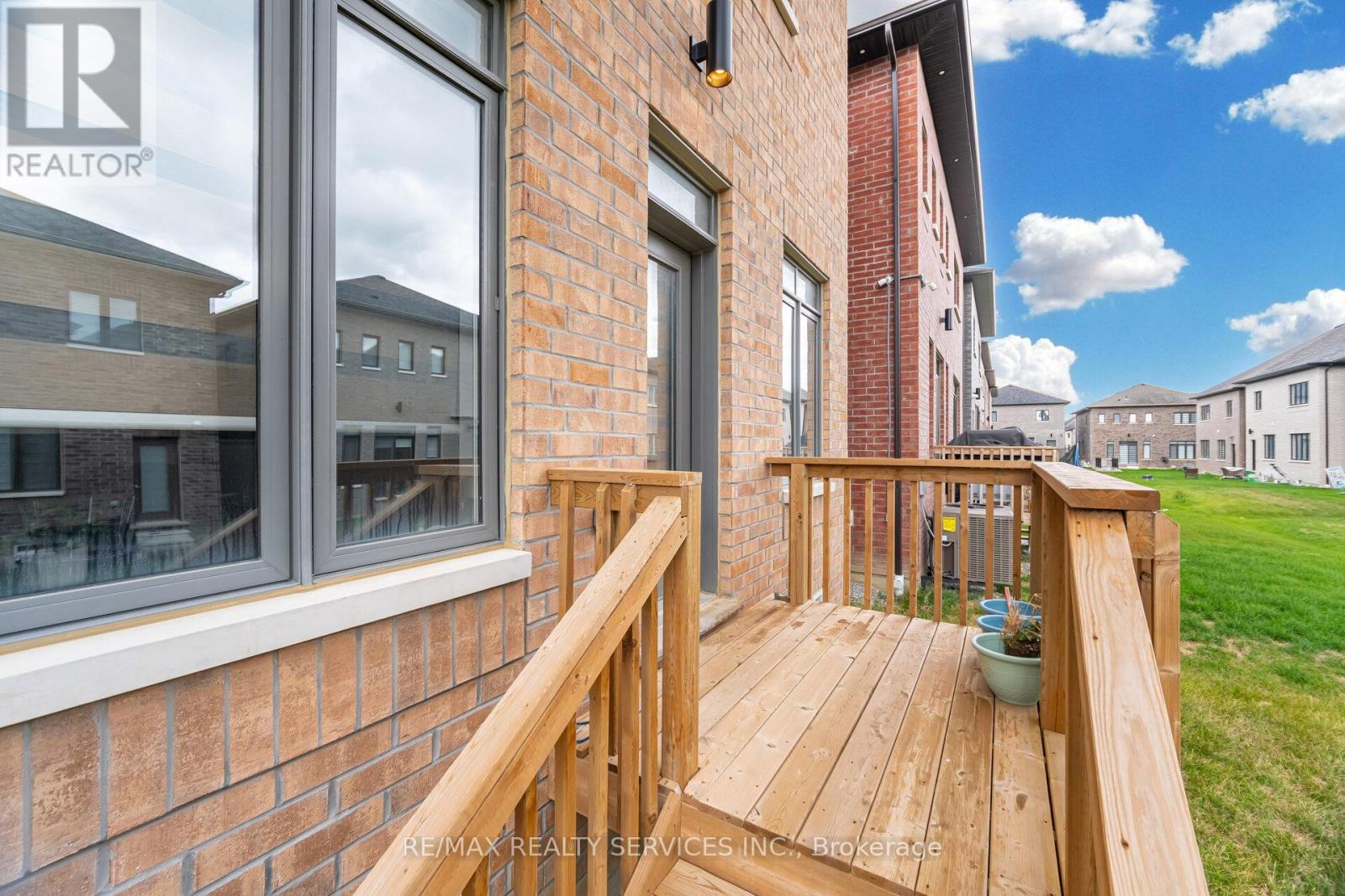 36 Michener Drive, Brampton, Ontario  L6R 4E9 - Photo 44 - W12536064