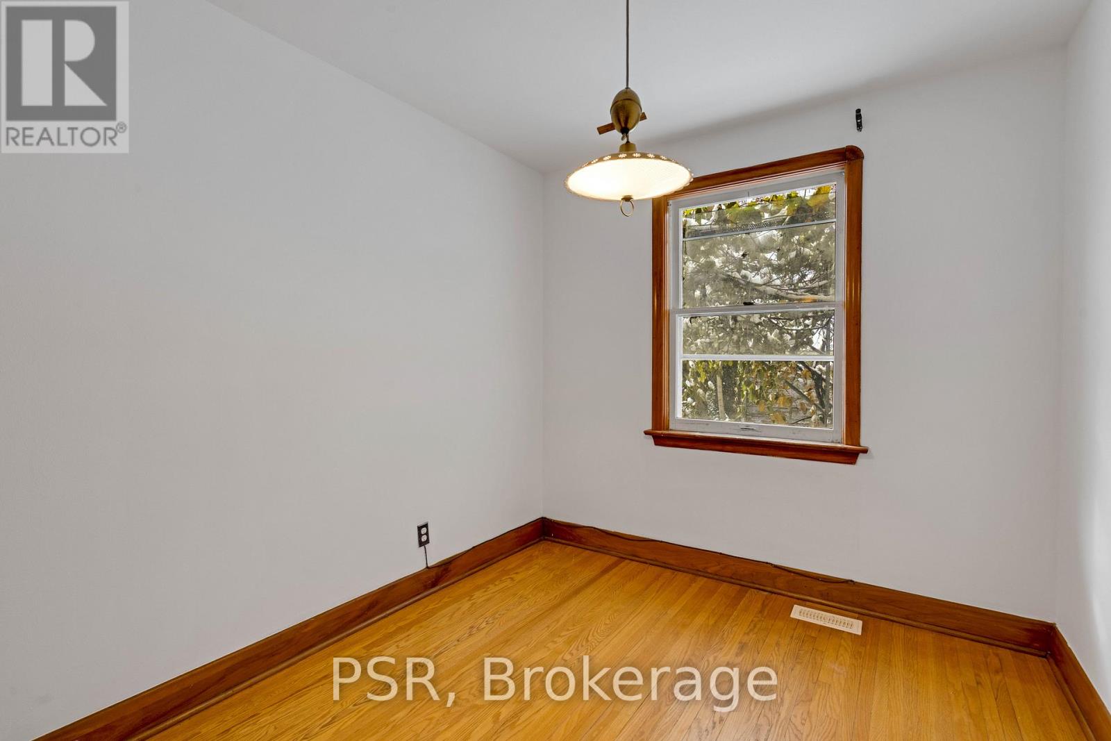 10 Arnold Avenue, Toronto, Ontario  M6N 4M9 - Photo 6 - W12536076