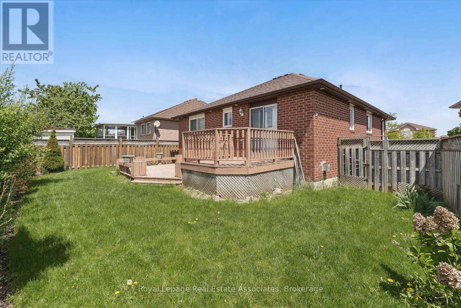 65 Summerfield Crescent, Brampton, Ontario  L6X 4L2 - Photo 27 - W12536098