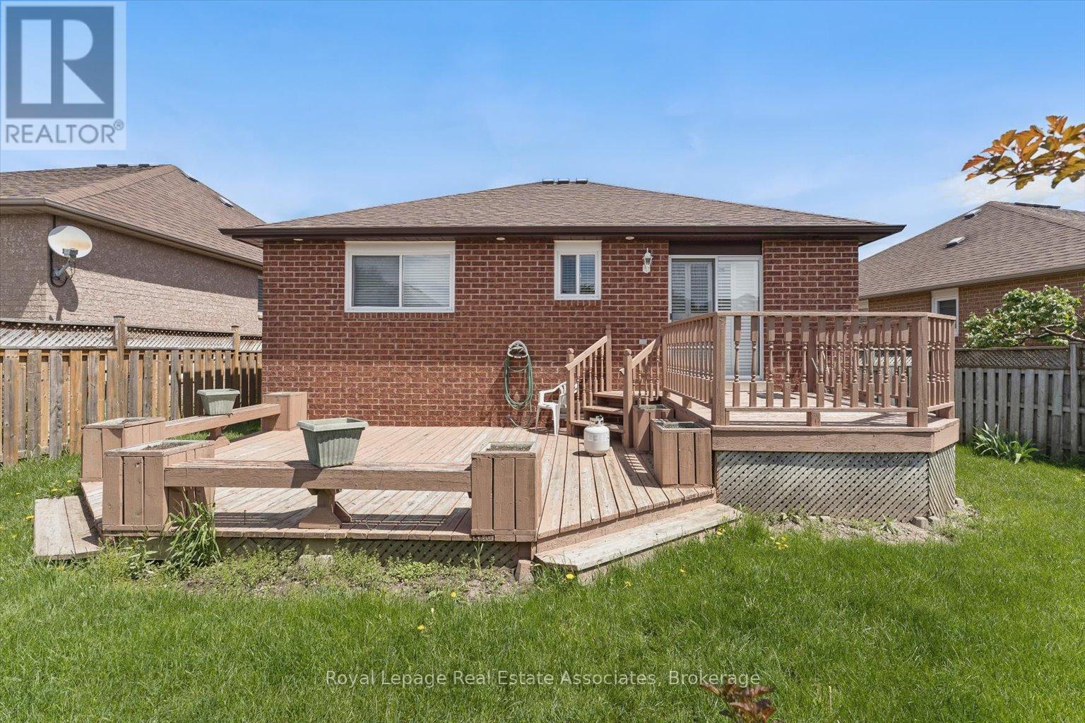 65 Summerfield Crescent, Brampton, Ontario  L6X 4L2 - Photo 31 - W12536098
