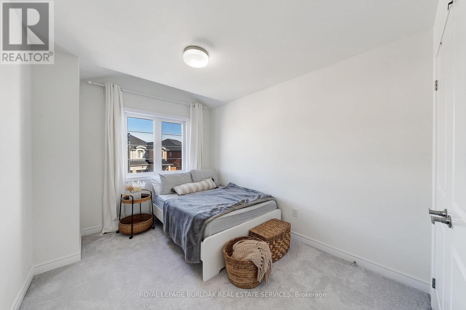 1264 Chee Chee Landing, Milton, Ontario  L9E 1L1 - Photo 19 - W12536108