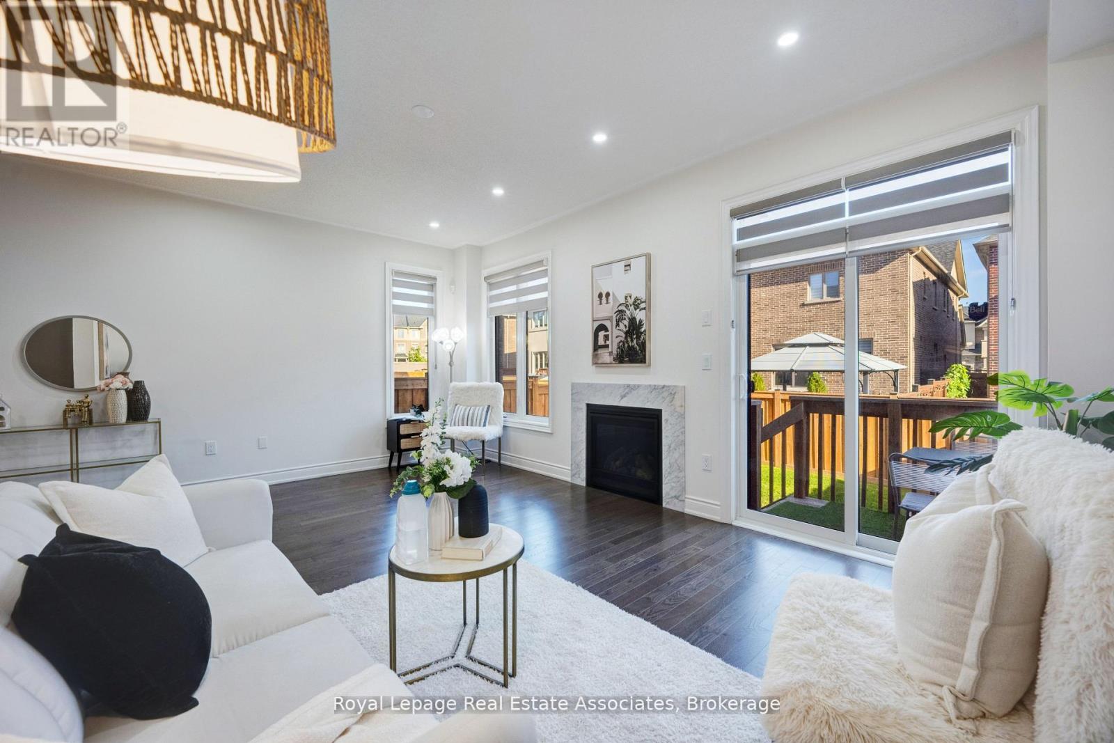 13 Quinton Ridge, Brampton, Ontario  L6Y 6J4 - Photo 6 - W12536128