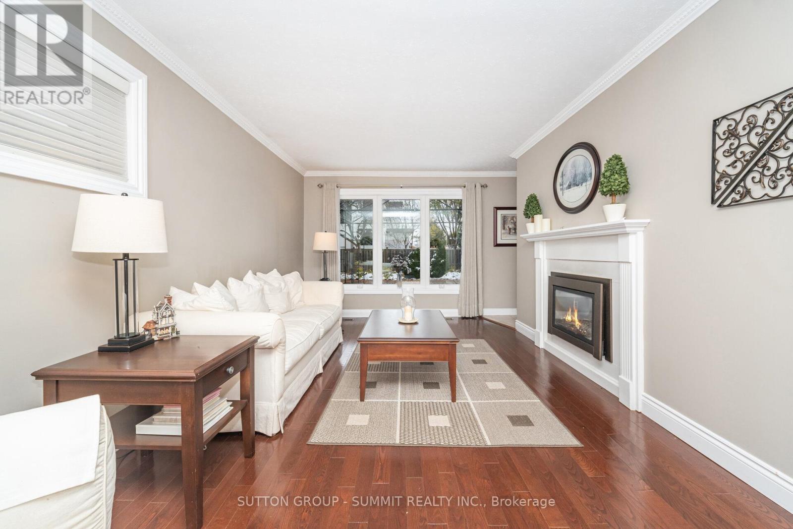 25 Sora Drive, Mississauga, Ontario  L5M 1B3 - Photo 16 - W12536136