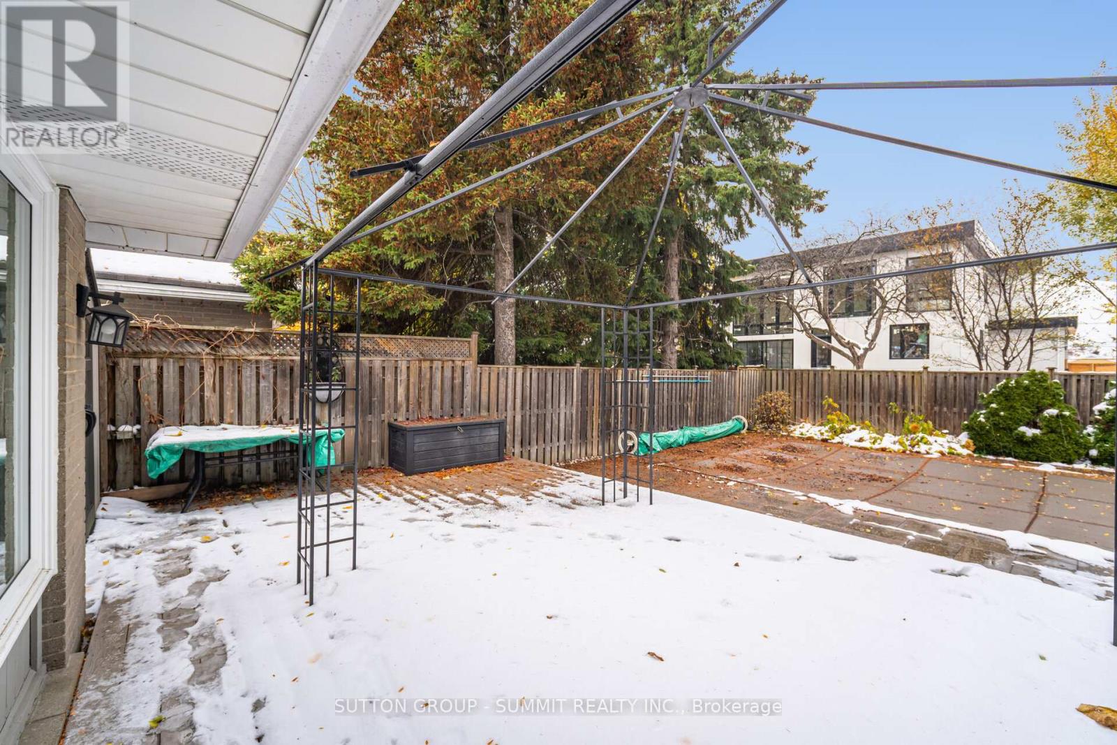 25 Sora Drive, Mississauga, Ontario  L5M 1B3 - Photo 27 - W12536136