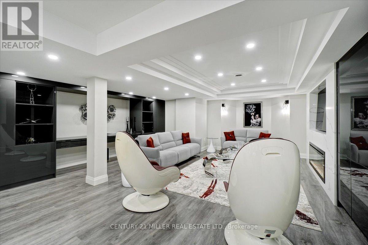 3298 Liptay Avenue, Oakville, Ontario  L6M 0N1 - Photo 34 - W12536142