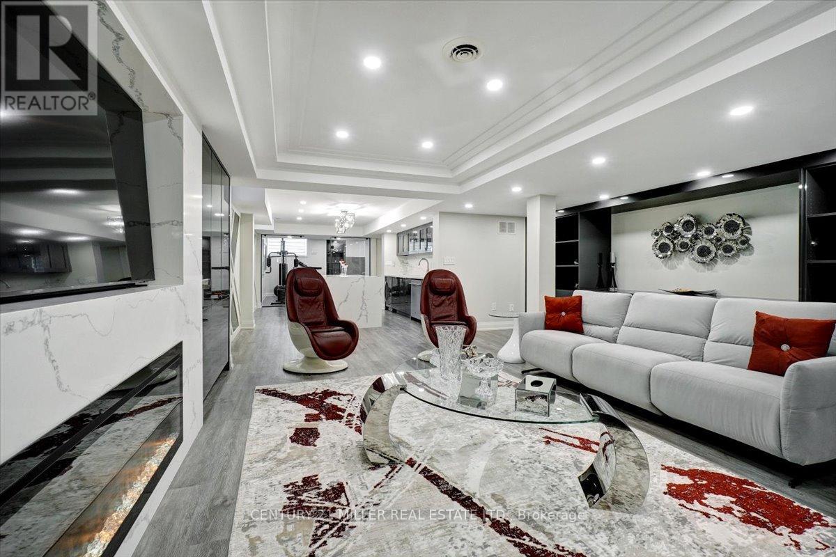 3298 Liptay Avenue, Oakville, Ontario  L6M 0N1 - Photo 36 - W12536142