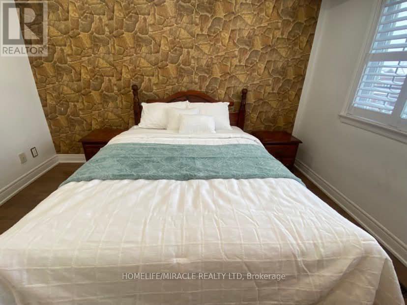 845 Runnymede Road, Toronto, Ontario  M6N 3W1 - Photo 10 - W12536152