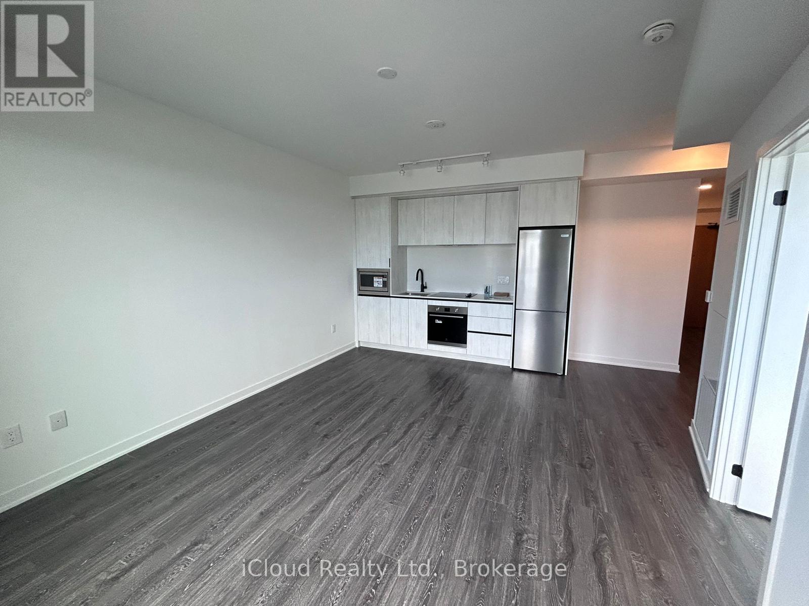 1013 - 2495 Eglinton Avenue W, Mississauga, Ontario  L5M 2T2 - Photo 5 - W12536158