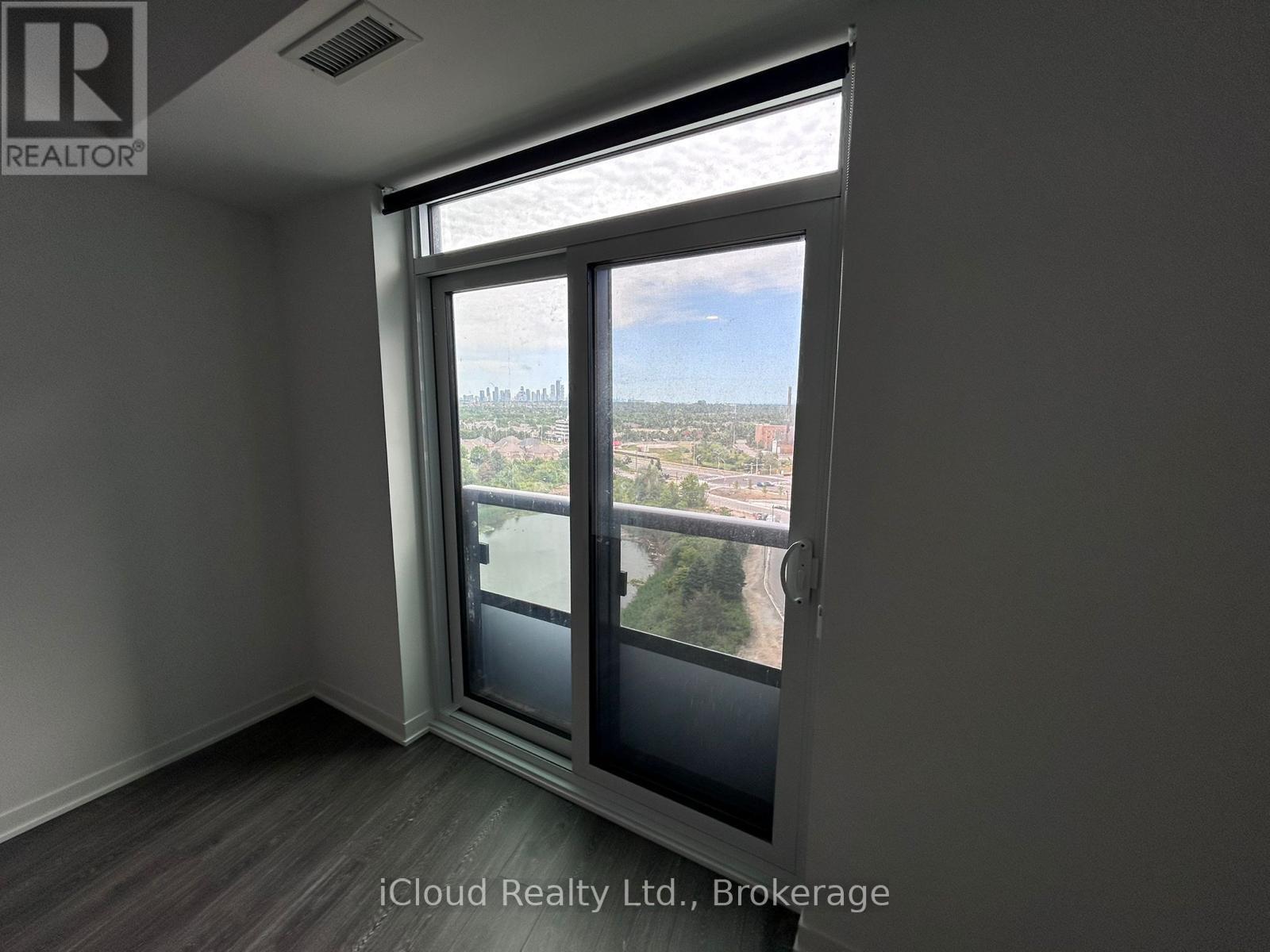 1013 - 2495 Eglinton Avenue W, Mississauga, Ontario  L5M 2T2 - Photo 7 - W12536158