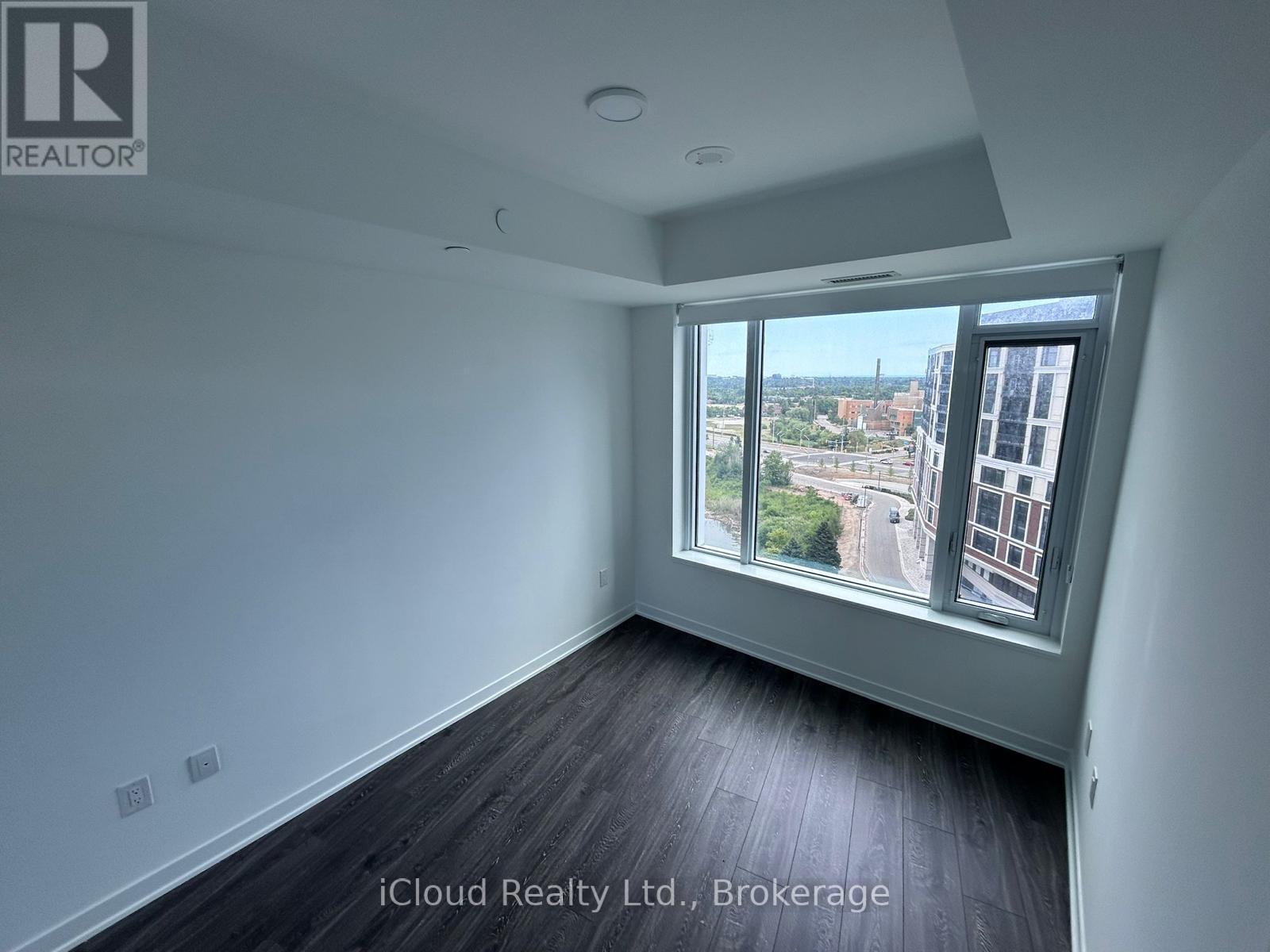 1013 - 2495 Eglinton Avenue W, Mississauga, Ontario  L5M 2T2 - Photo 9 - W12536158