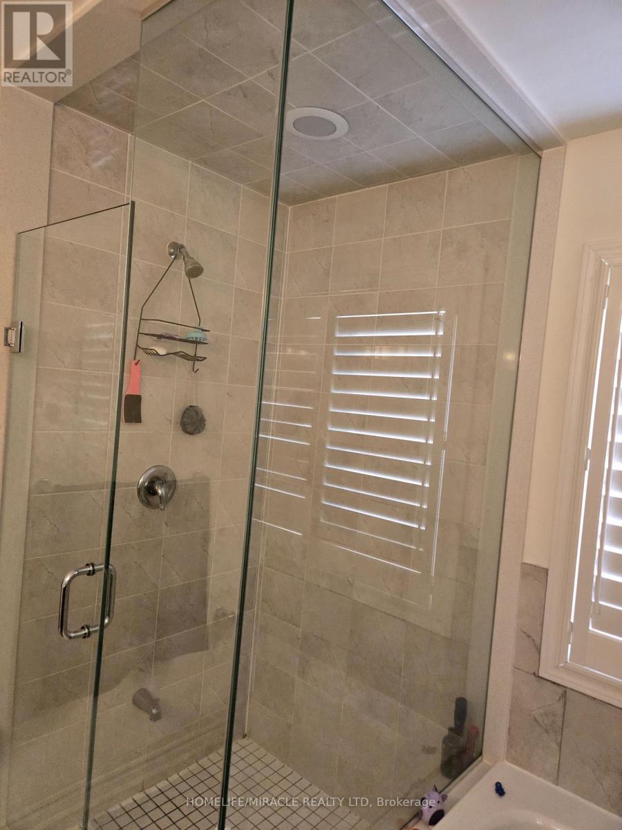 1284 Leger Way, Milton, Ontario  L9E 1C9 - Photo 16 - W12536162