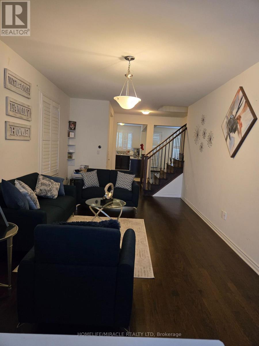 1284 Leger Way, Milton, Ontario  L9E 1C9 - Photo 5 - W12536162