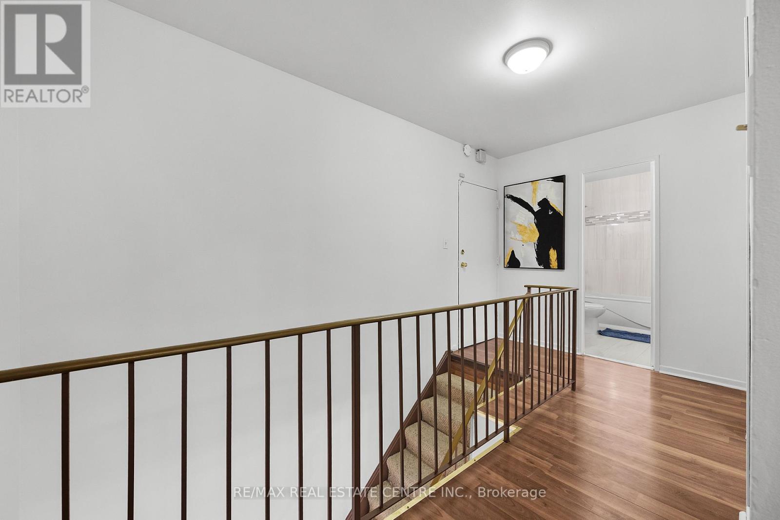 250 - 3025 The Credit Woodlands, Mississauga, Ontario  L5C 2V3 - Photo 22 - W12536238