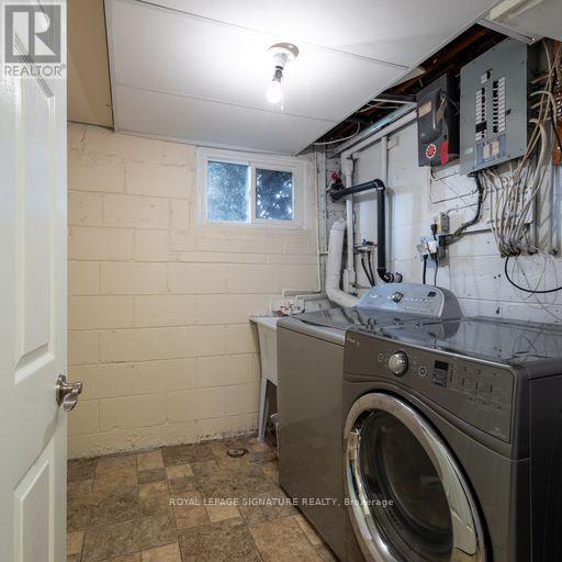 1355 Secord Avenue, Oakville, Ontario  L6L 2K9 - Photo 18 - W12536246