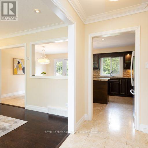 1355 Secord Avenue, Oakville, Ontario  L6L 2K9 - Photo 5 - W12536246