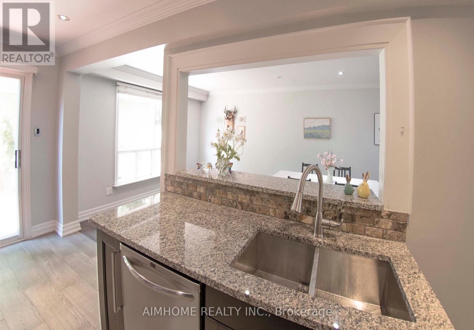 54 - 1224 Kirstie Court, Oakville, Ontario  L6H 5C5 - Photo 5 - W12536260