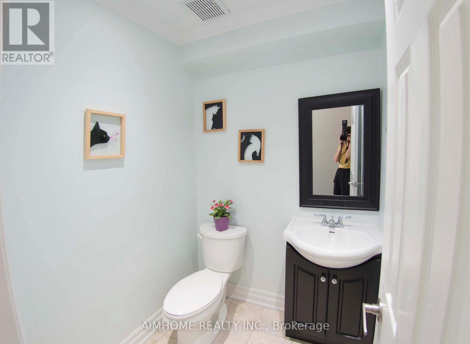 54 - 1224 Kirstie Court, Oakville, Ontario  L6H 5C5 - Photo 6 - W12536260