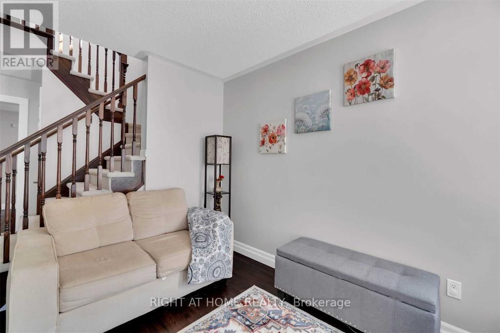 796 Hepburn Road, Milton, Ontario  L9T 0K6 - Photo 5 - W12536316