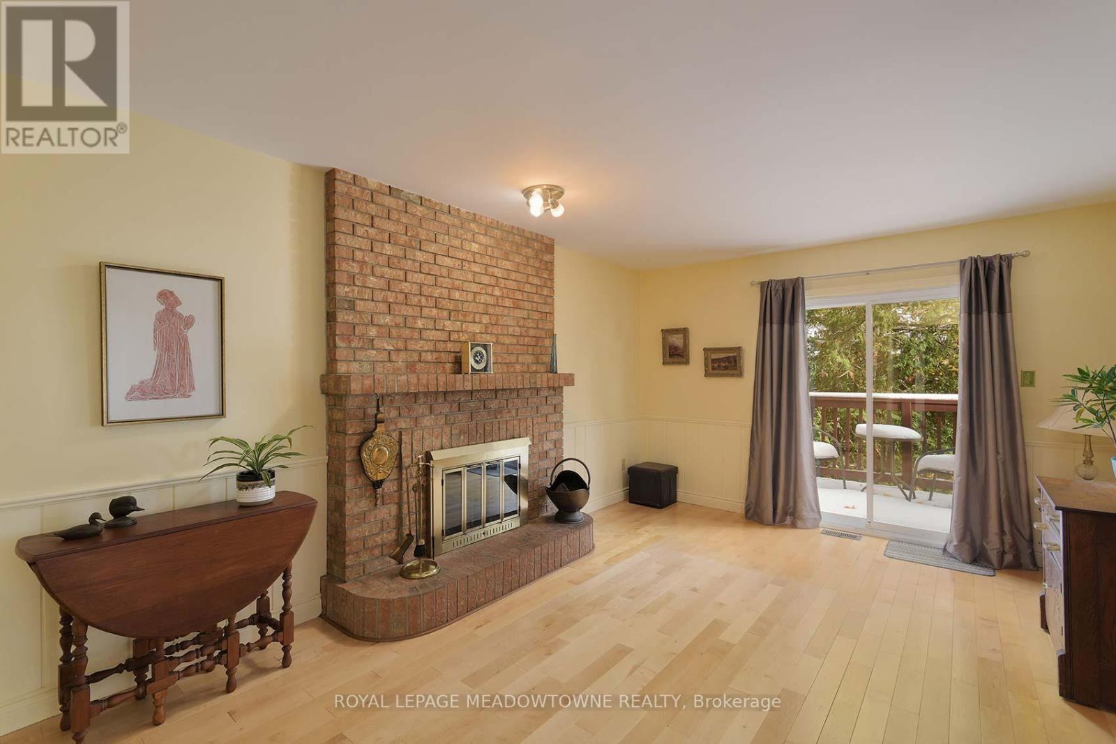 4207 Trapper Crescent, Mississauga, Ontario  L5L 3A7 - Photo 19 - W12536326