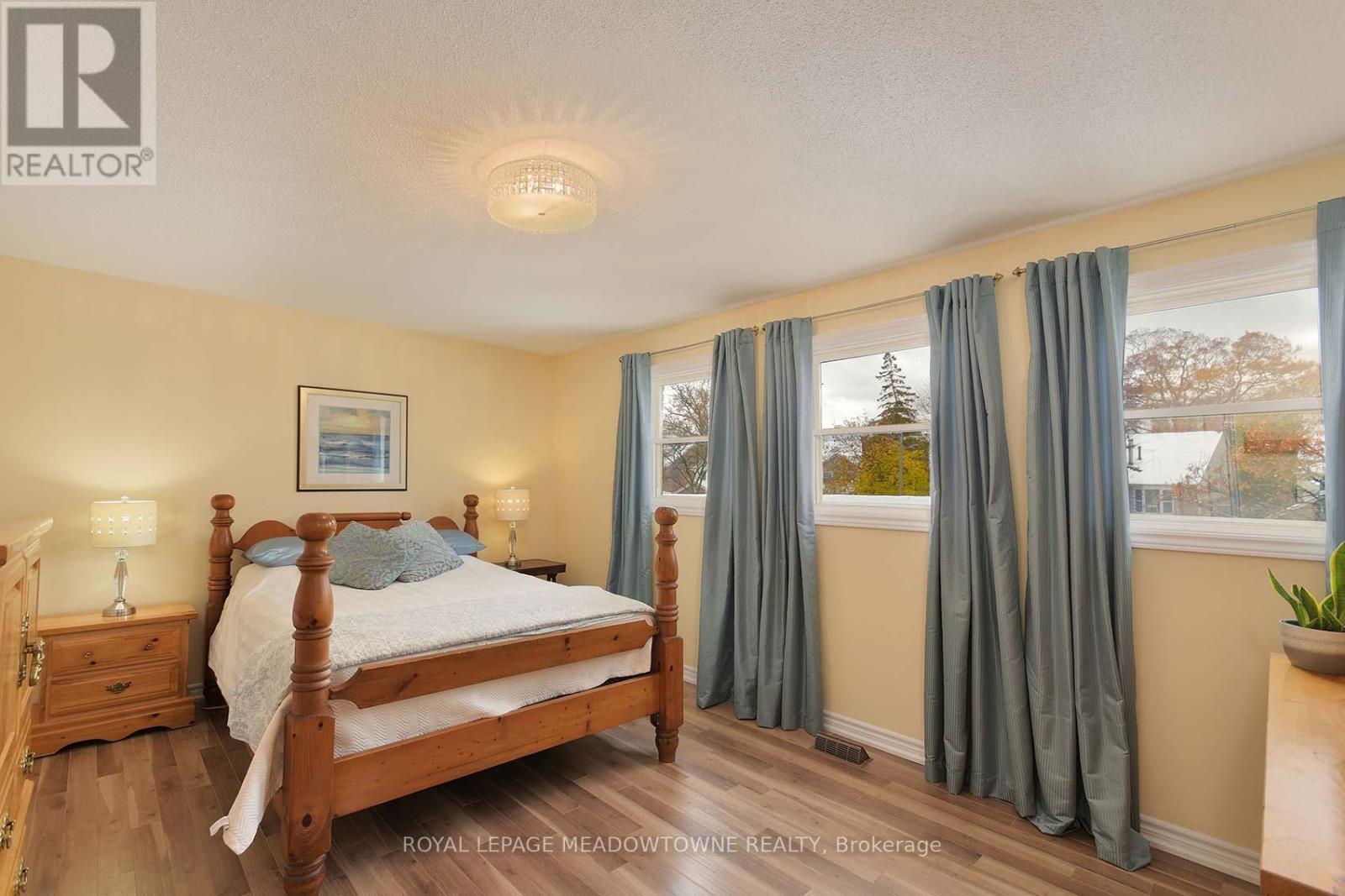 4207 Trapper Crescent, Mississauga, Ontario  L5L 3A7 - Photo 25 - W12536326