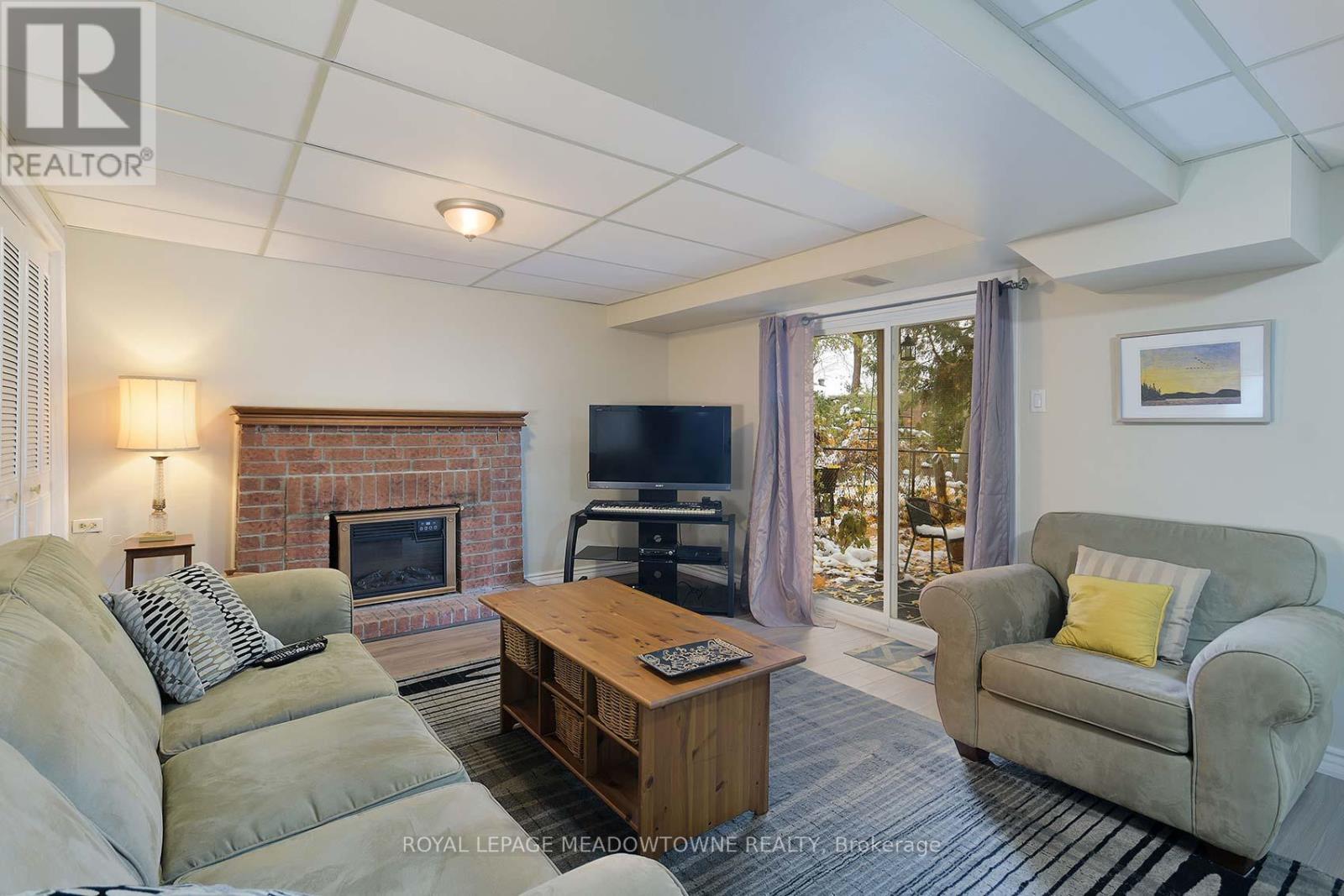 4207 Trapper Crescent, Mississauga, Ontario  L5L 3A7 - Photo 37 - W12536326