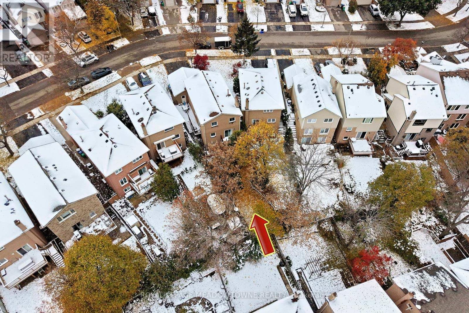 4207 Trapper Crescent, Mississauga, Ontario  L5L 3A7 - Photo 46 - W12536326