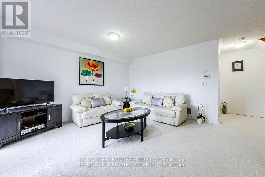 3 - 620 Ferguson Drive, Milton, Ontario  L9T 0M7 - Photo 9 - W12536344