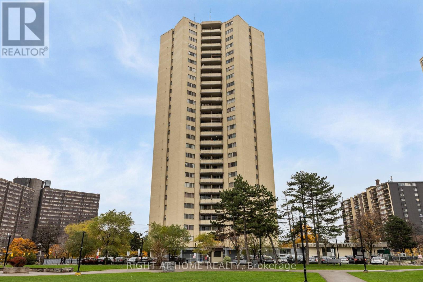 2408 - 330 DIXON ROAD, Toronto, Ontario