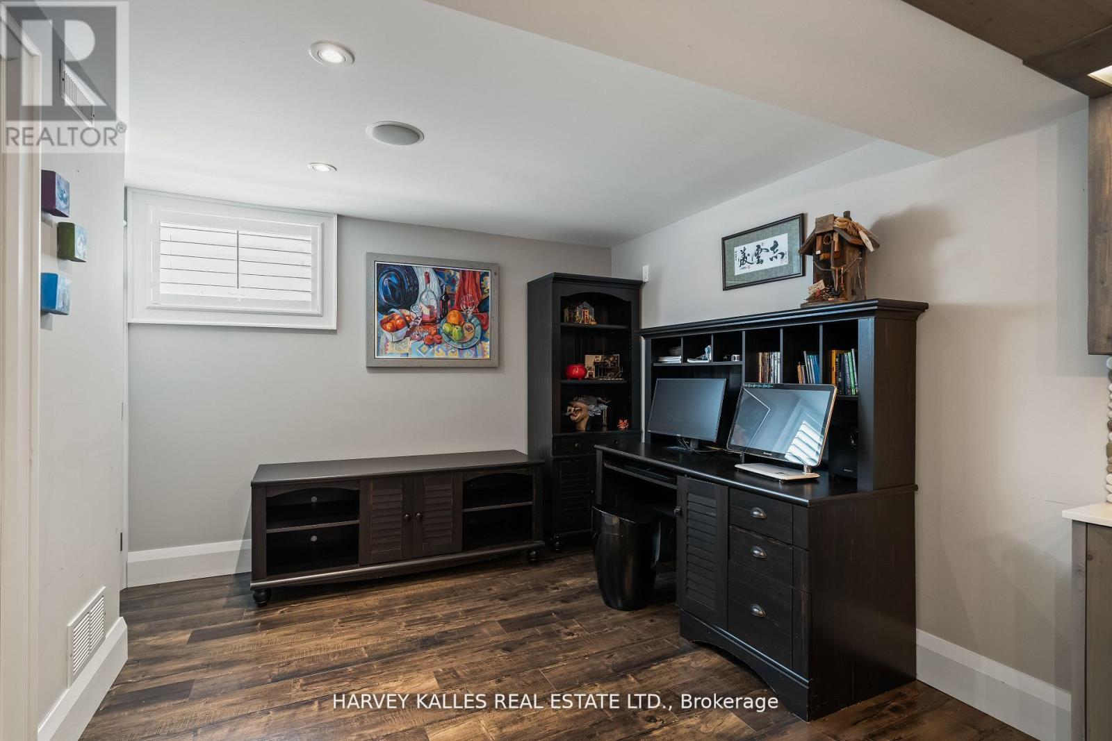 1268 Cermel Drive W, Mississauga, Ontario  L5H 3V4 - Photo 31 - W12536360