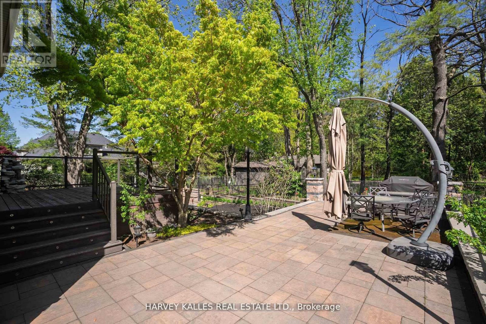 1268 Cermel Drive W, Mississauga, Ontario  L5H 3V4 - Photo 35 - W12536360