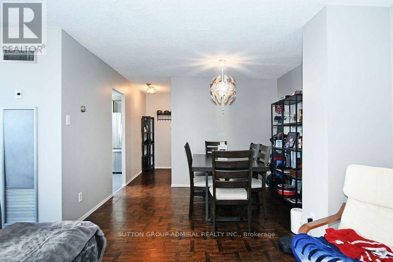 609 - 3700 Kaneff Crescent, Mississauga, Ontario  L5A 4B8 - Photo 12 - W12536362