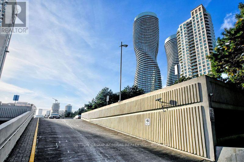 609 - 3700 Kaneff Crescent, Mississauga, Ontario  L5A 4B8 - Photo 38 - W12536362