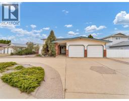 880 Ross Glen Drive SE Ross Glen