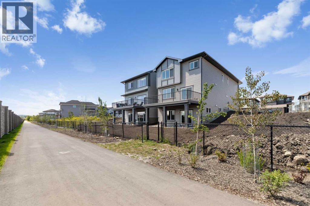 71 Saddlebred Place, Cochrane, Alberta  T4C 3E7 - Photo 3 - A2238697