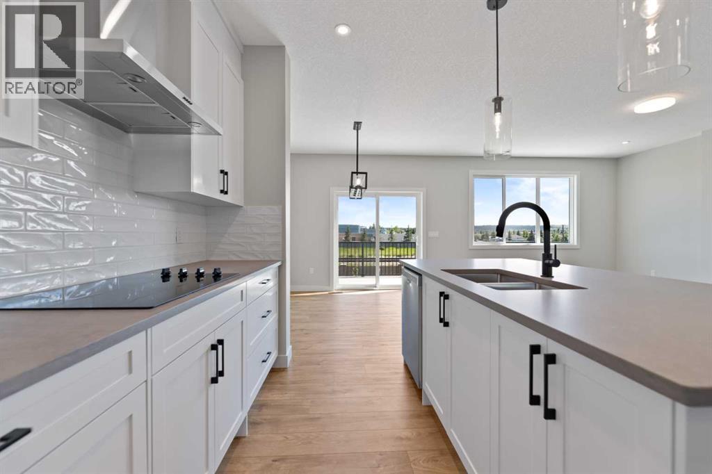 71 Saddlebred Place, Cochrane, Alberta  T4C 3E7 - Photo 7 - A2238697