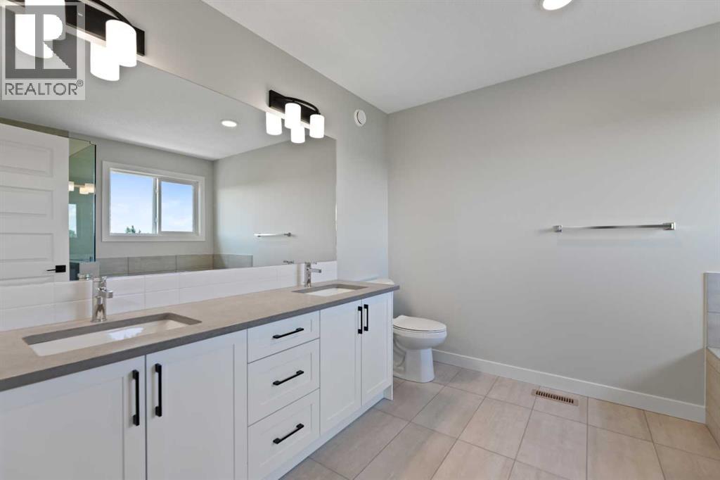 71 Saddlebred Place, Cochrane, Alberta  T4C 3E7 - Photo 21 - A2238697