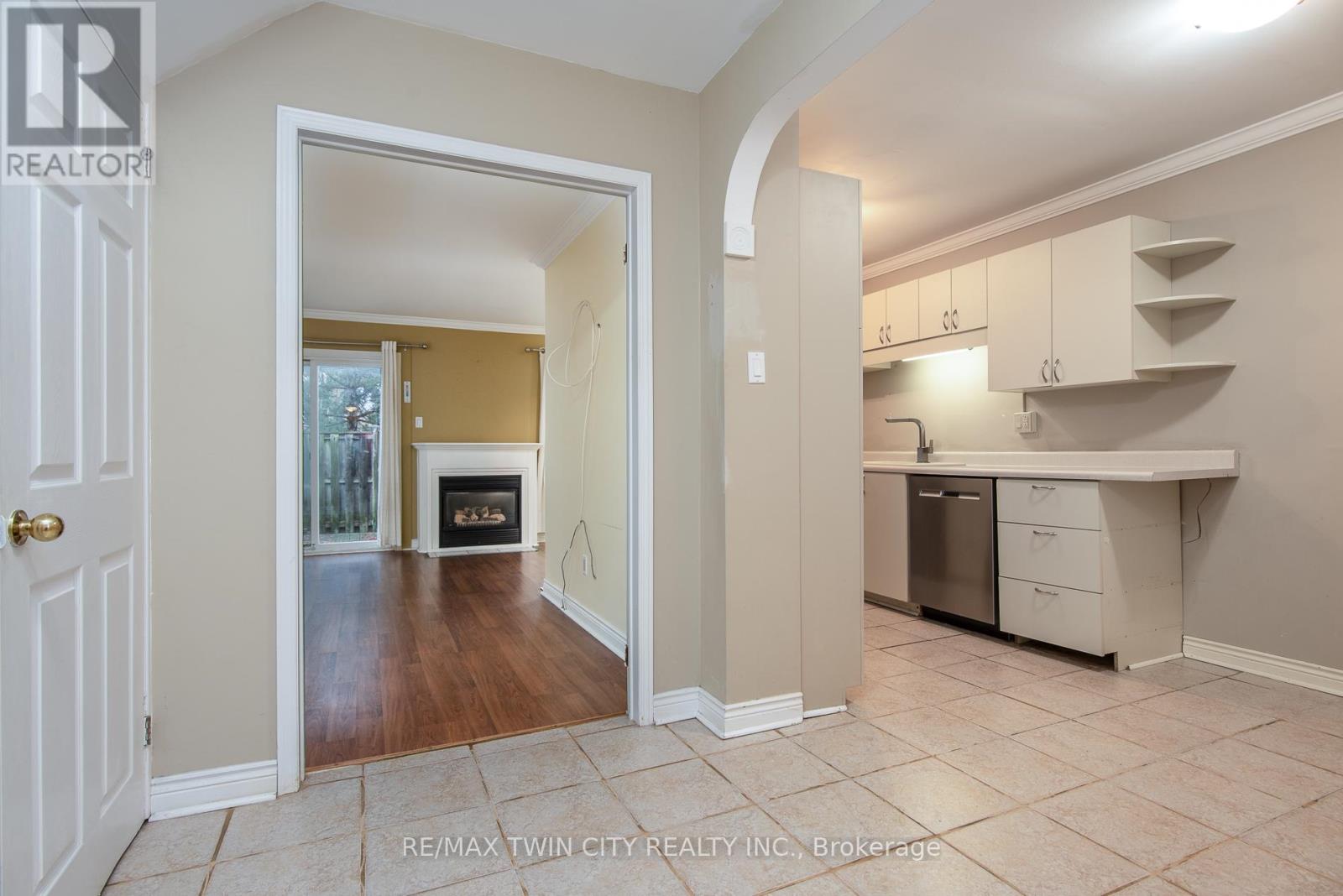 219 Deveron Crescent, London South, Ontario  N5Z 4J7 - Photo 24 - X12536080