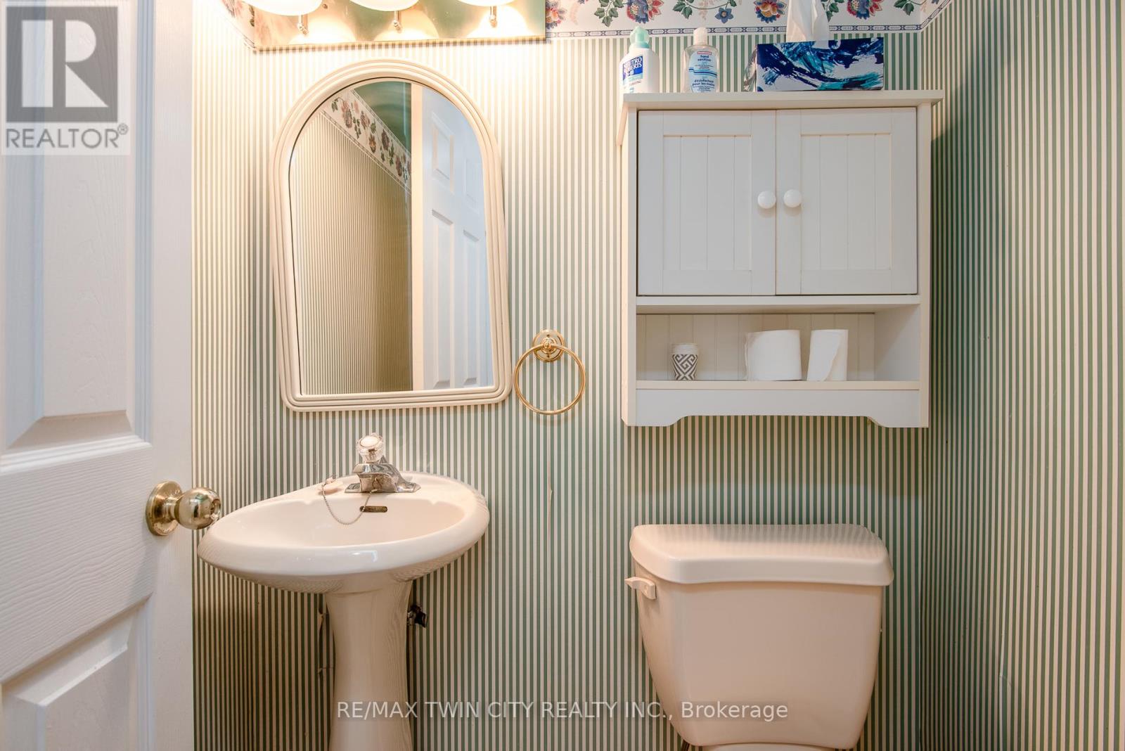 219 Deveron Crescent, London South, Ontario  N5Z 4J7 - Photo 25 - X12536080