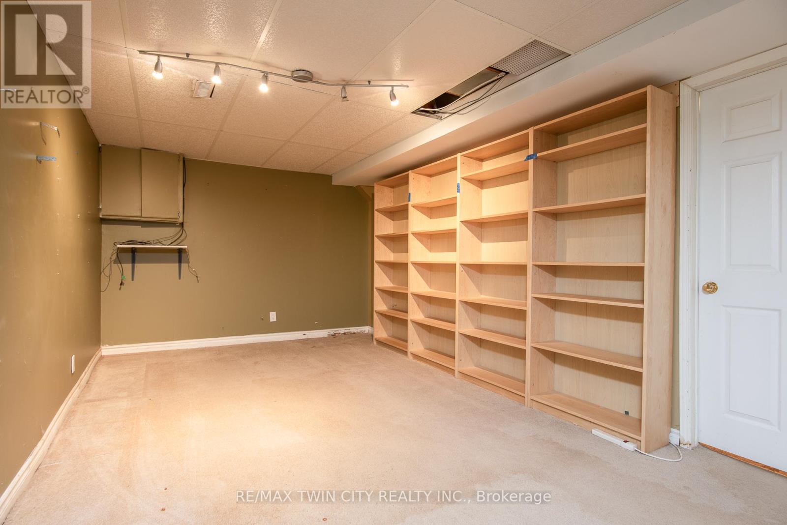 219 Deveron Crescent, London South, Ontario  N5Z 4J7 - Photo 36 - X12536080