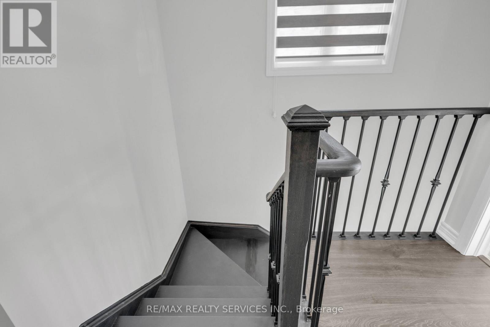 41 Trail Bank Gardens, Hamilton, Ontario  L8B 1Y5 - Photo 16 - X12536122