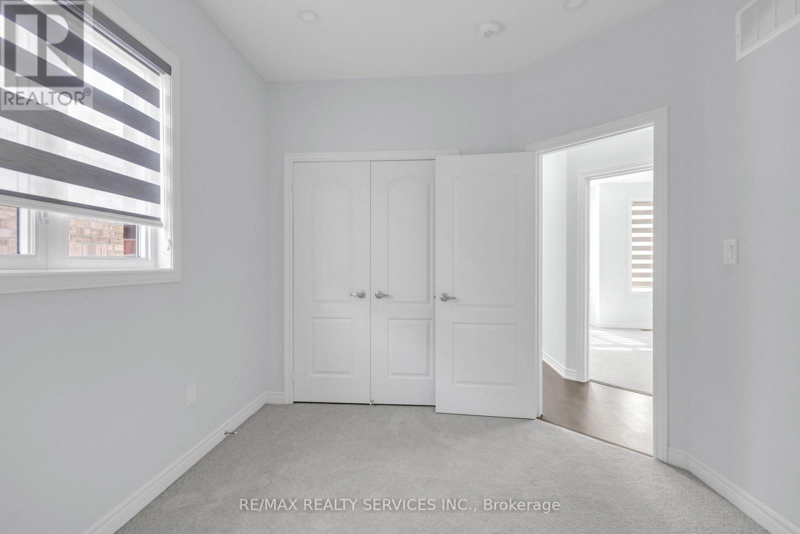 41 Trail Bank Gardens, Hamilton, Ontario  L8B 1Y5 - Photo 21 - X12536122