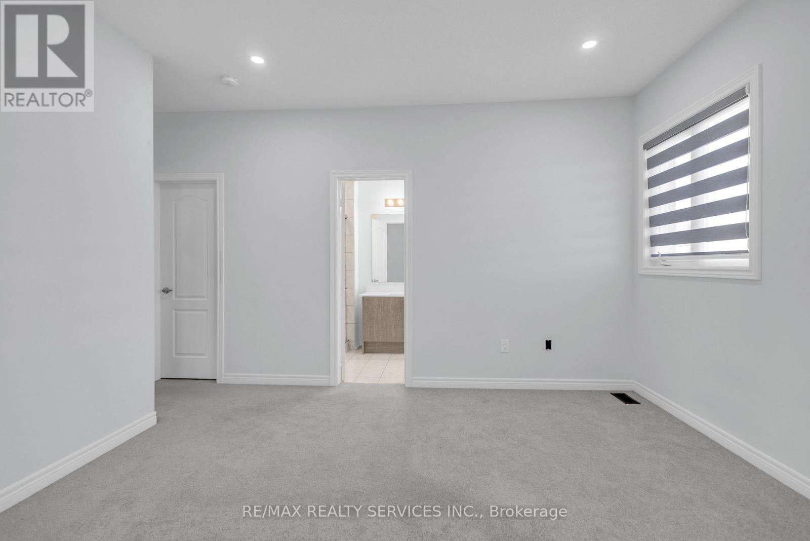 41 Trail Bank Gardens, Hamilton, Ontario  L8B 1Y5 - Photo 26 - X12536122