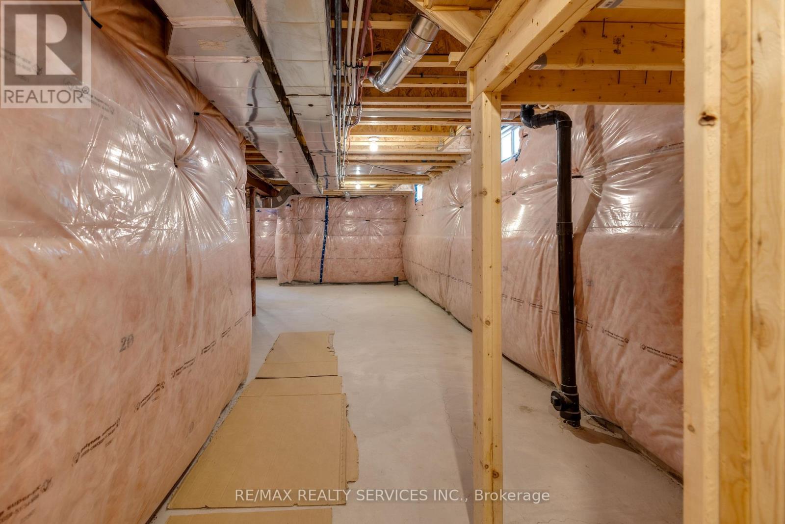 41 Trail Bank Gardens, Hamilton, Ontario  L8B 1Y5 - Photo 35 - X12536122