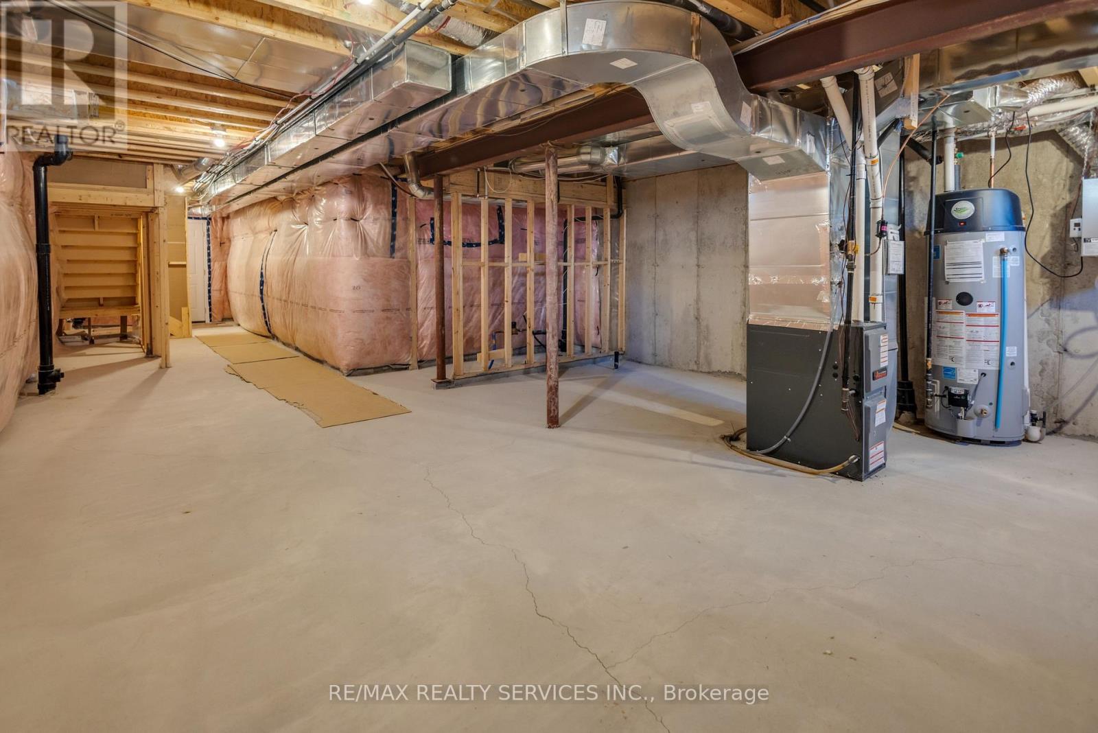 41 Trail Bank Gardens, Hamilton, Ontario  L8B 1Y5 - Photo 36 - X12536122