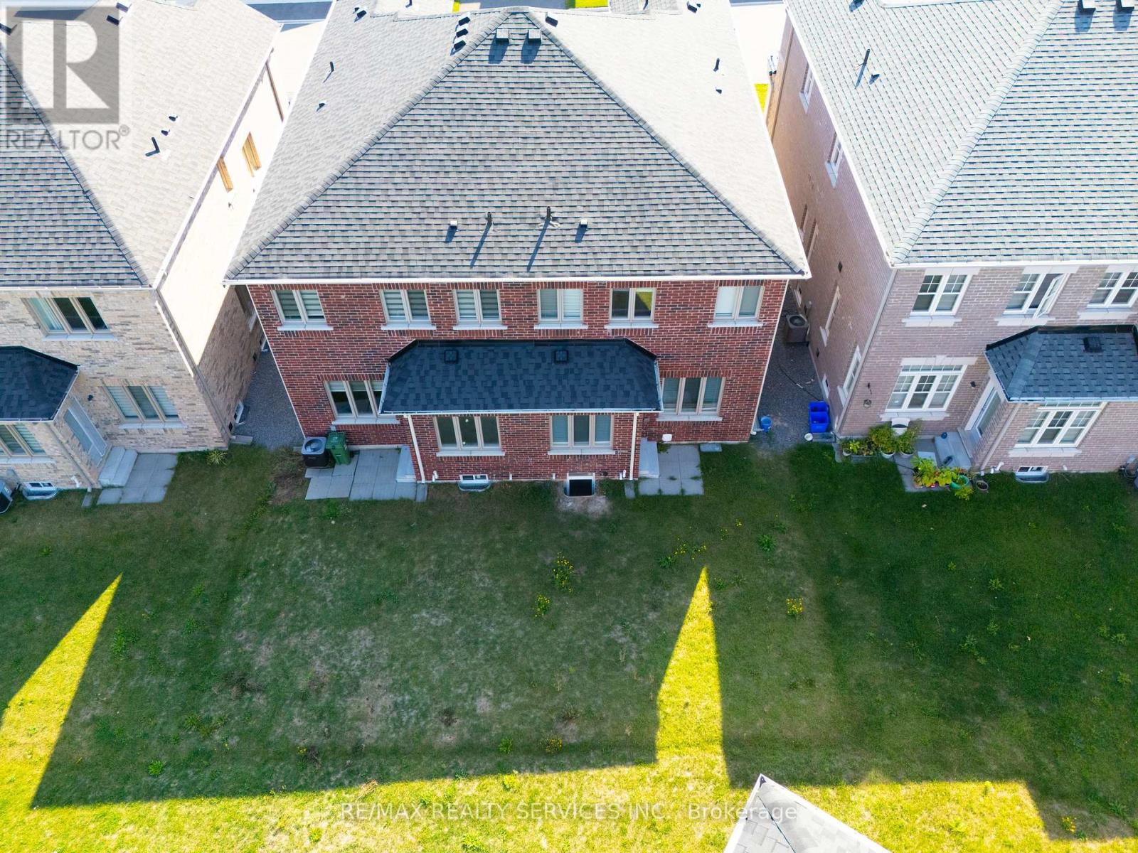 41 Trail Bank Gardens, Hamilton, Ontario  L8B 1Y5 - Photo 43 - X12536122