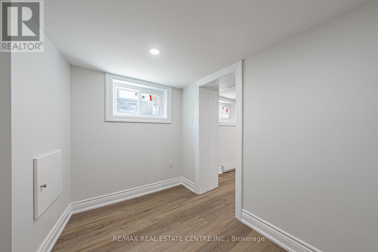 354 Cumberland Avenue, Hamilton, Ontario  L8M 2A2 - Photo 34 - X12536126