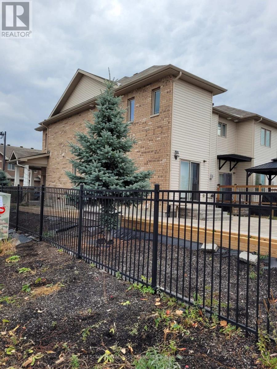 640 Via Campanale Avenue, Ottawa, Ontario  K2J 4A2 - Photo 2 - X12536210