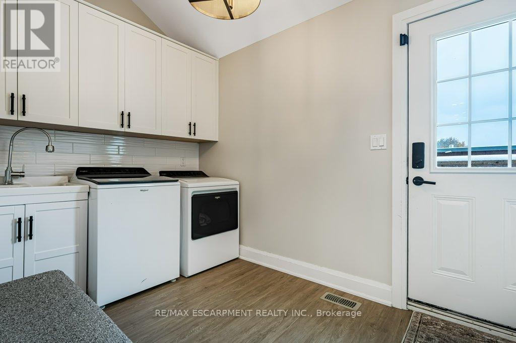 4274 William Street, Lincoln, Ontario  L0R 1B0 - Photo 15 - X12536248