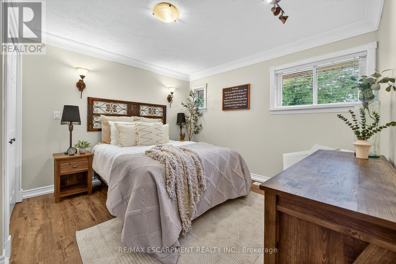 49 Erie Avenue N, Haldimand, Ontario  N0A 1G0 - Photo 21 - X12536256